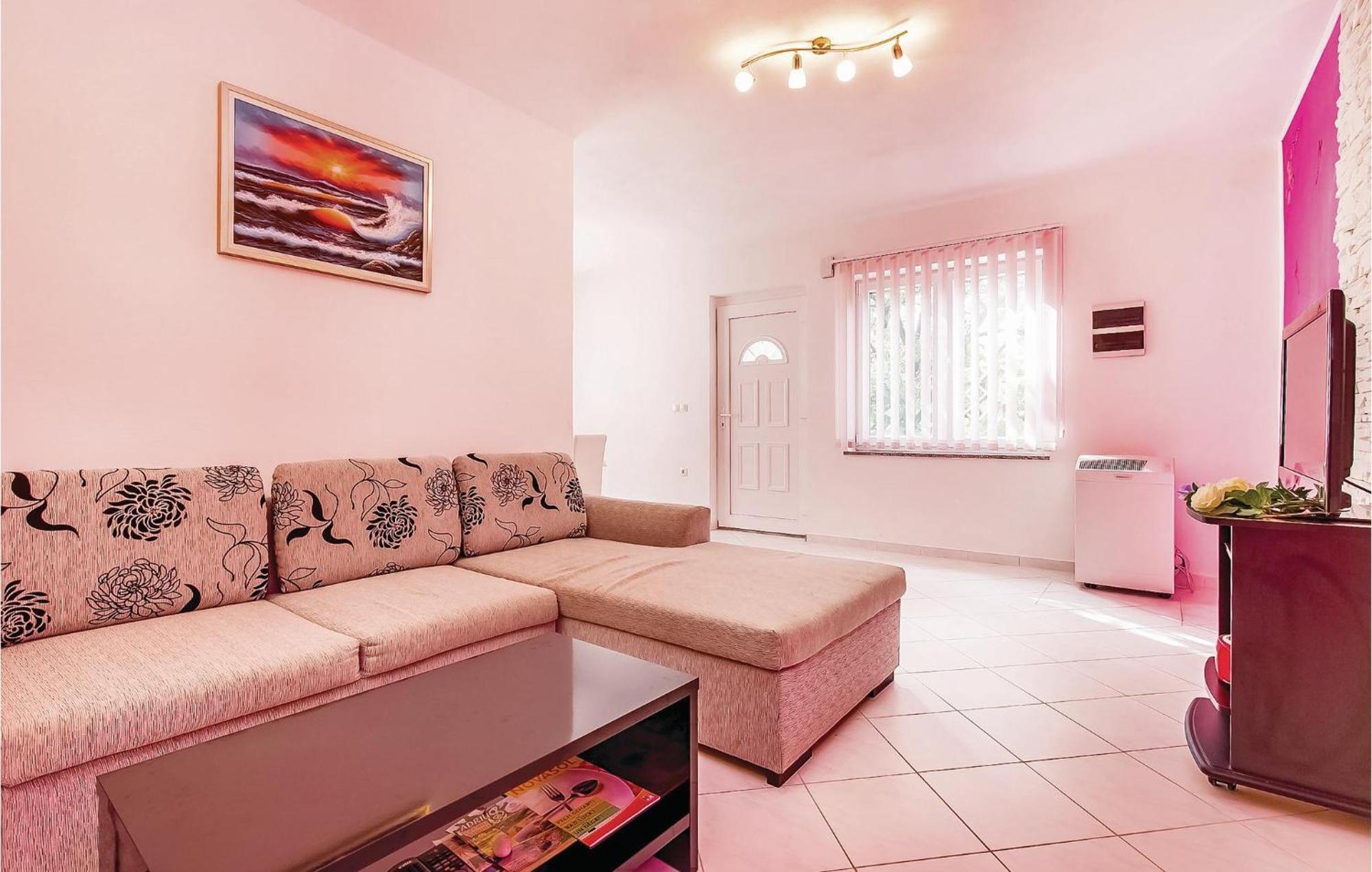 Awesome Apartment In Dobrinj With Wifi Dış mekan fotoğraf