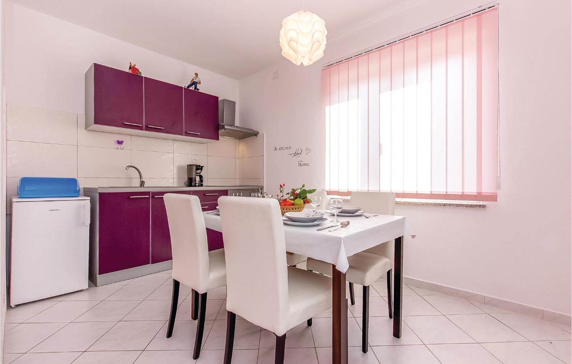 Awesome Apartment In Dobrinj With Wifi Dış mekan fotoğraf