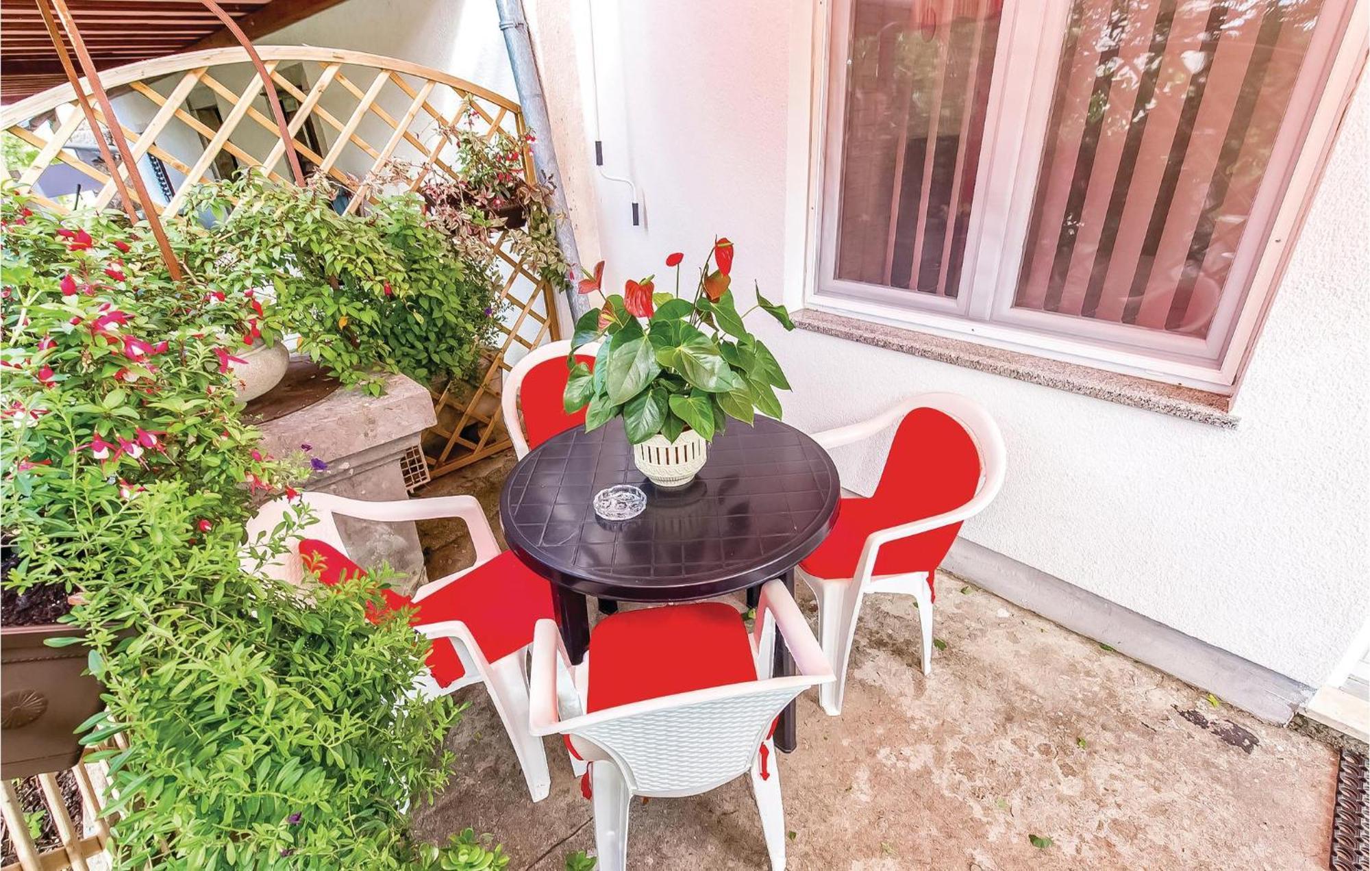Awesome Apartment In Dobrinj With Wifi Dış mekan fotoğraf